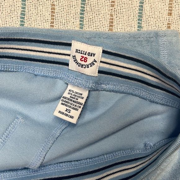 A&F Terrycloth Skirt - Picture 5 of 5